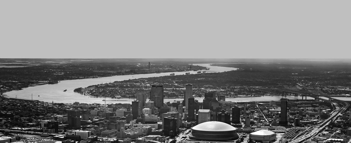 Photo of New Orleans and the winding Mississippi river.